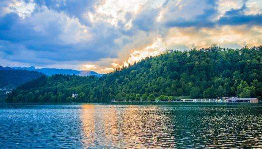 上海公司注册证件需要做什么？