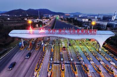 上海浦东：2017年新增企业逾三千家